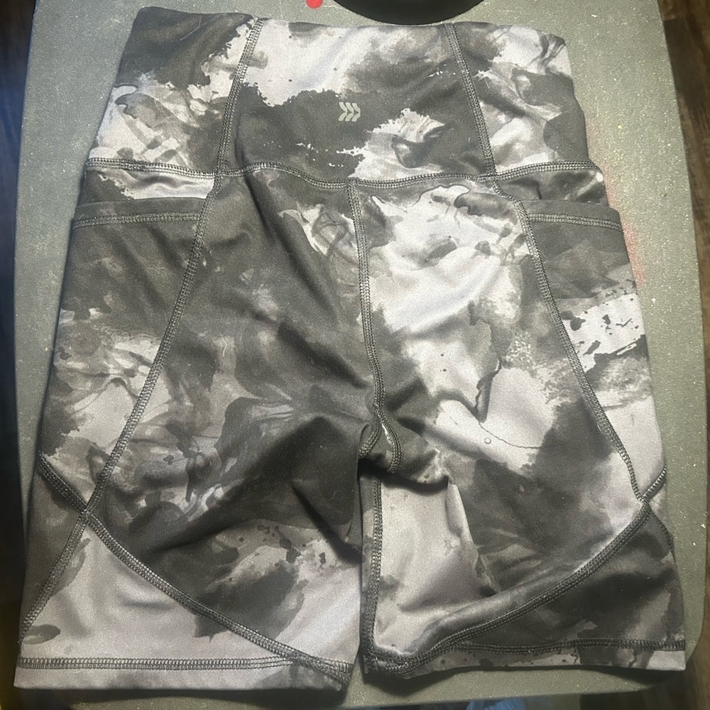 All in Motion Women's Athletic Shorts in Black and Gray - Picture 3 of 3